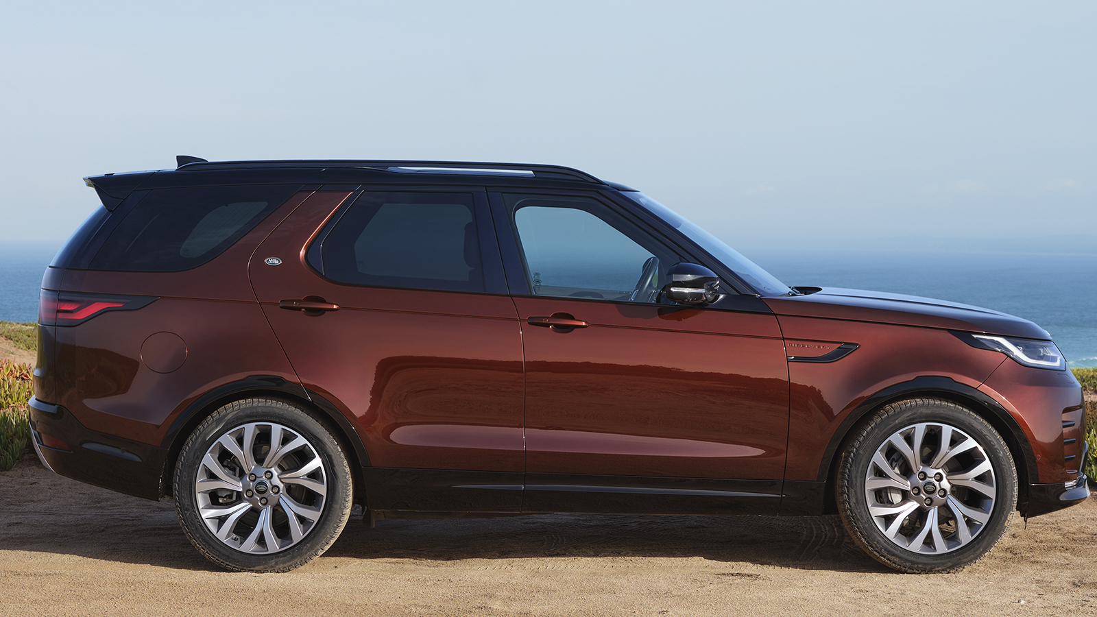 Το Land Rover Discovery απέκτησε νέες εκδόσεις Gemini και Tempest 